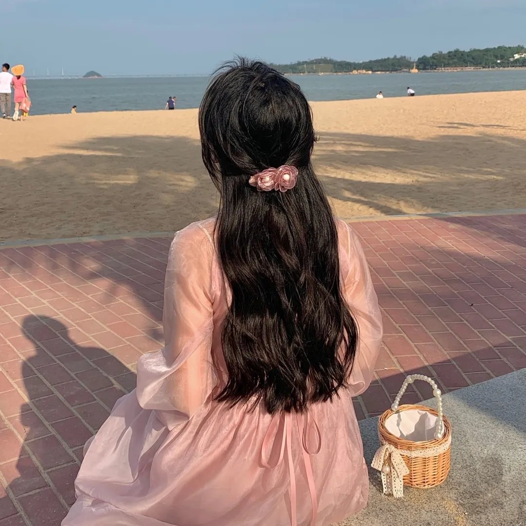 忧郁小女孩